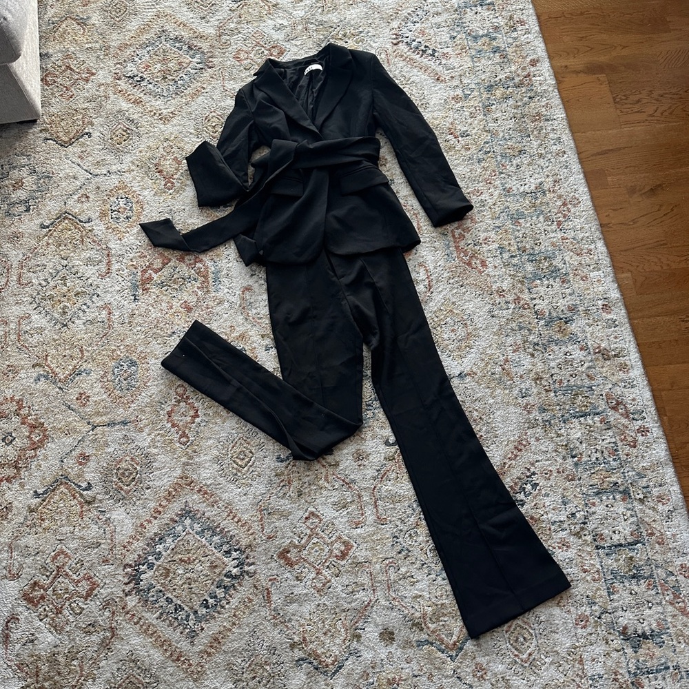 Elegant Black Women's Jumpsuit
